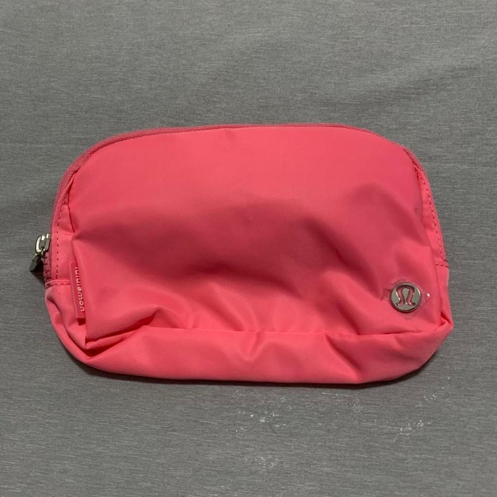 Lululemon Everywhere Belt Bag 1L Pink Crossbody Waist Pack Athleisure NWOT